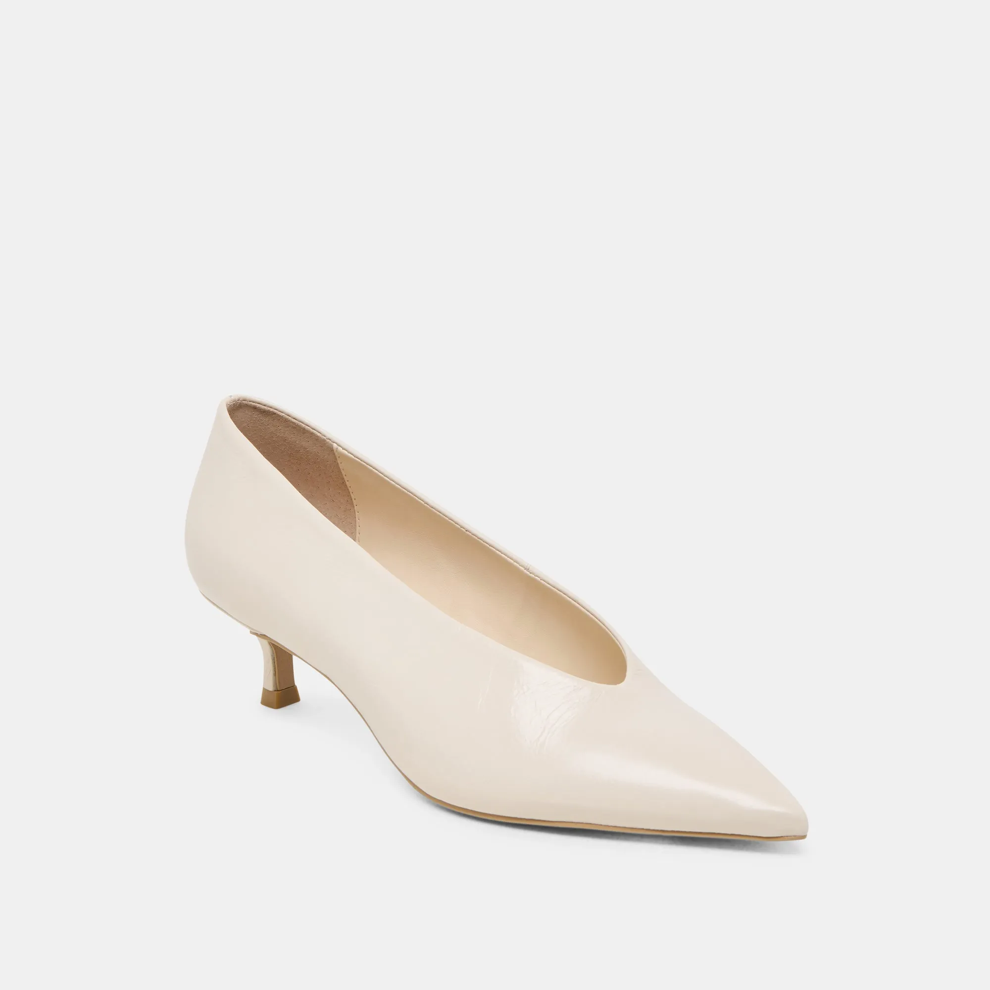 ALWYN HEELS BONE CRINKLE PATENT Dolce Vita