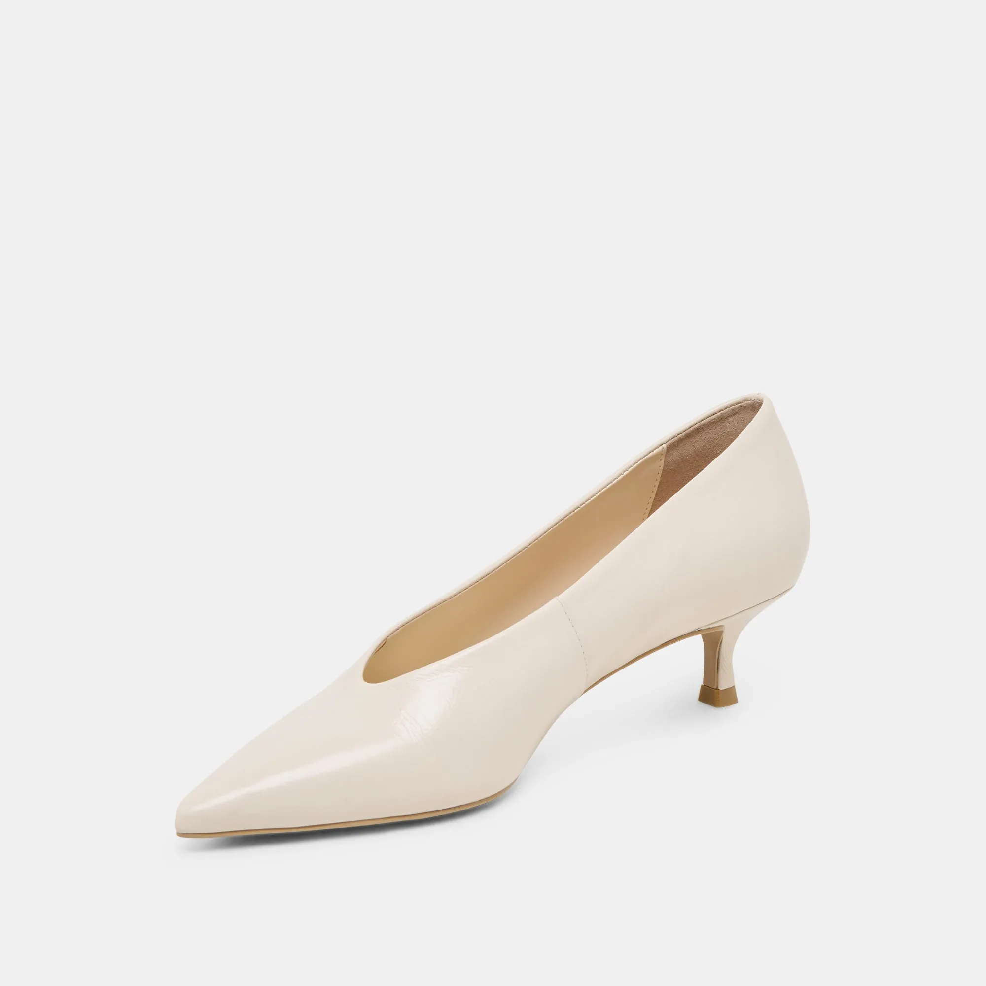 ALWYN HEELS BONE CRINKLE PATENT Dolce Vita
