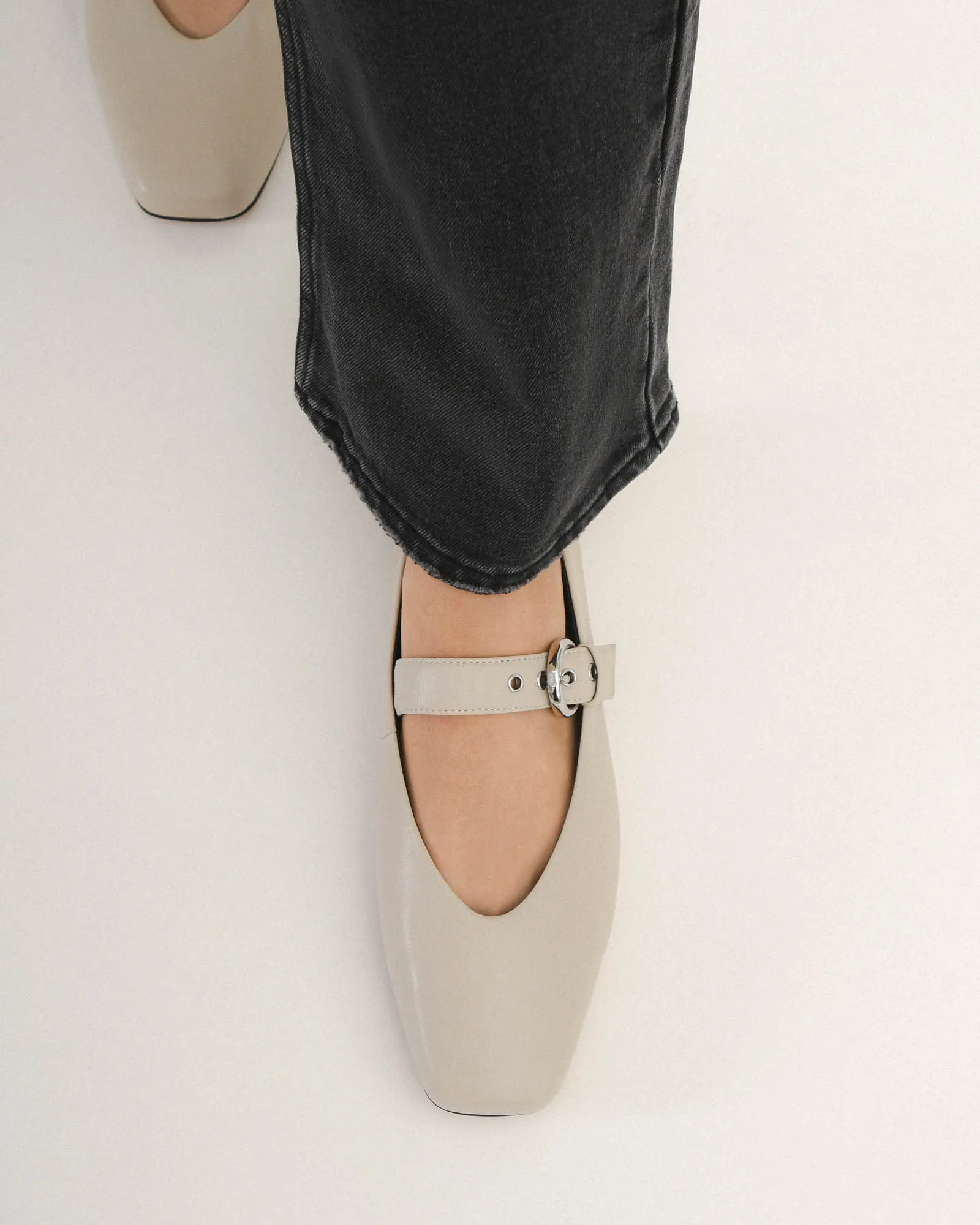 ANNABELLE CASUAL FLATS BONE LEATHER Jo Mercer