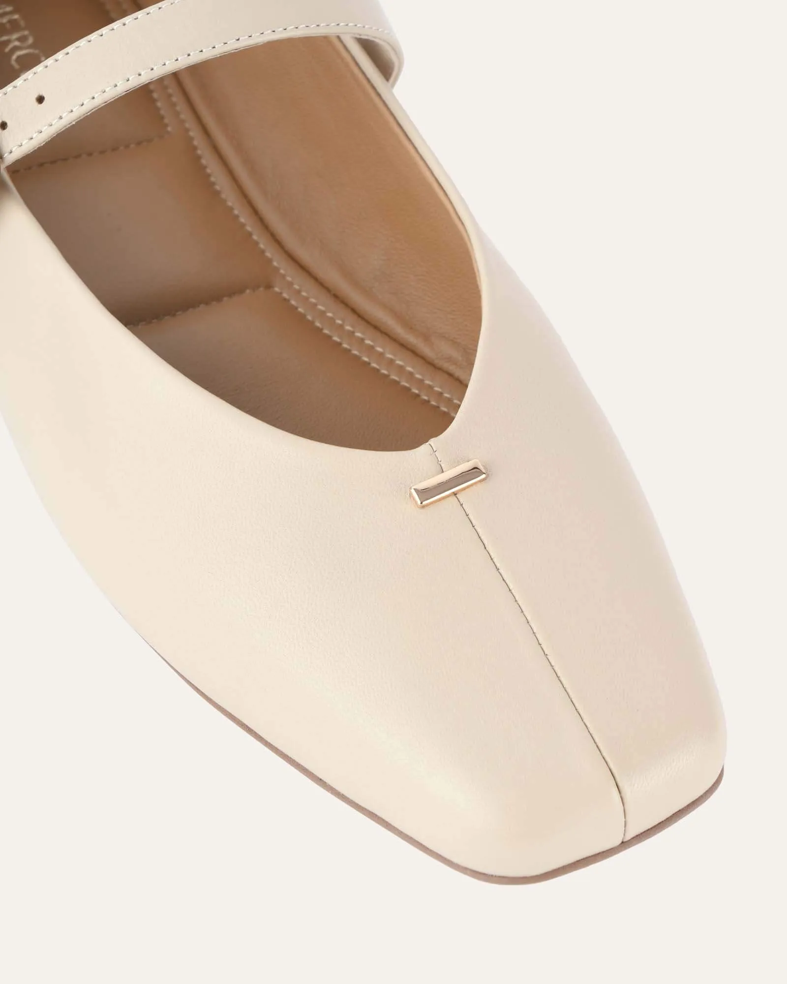 APRIL CASUAL FLATS SAND LEATHER Jo Mercer