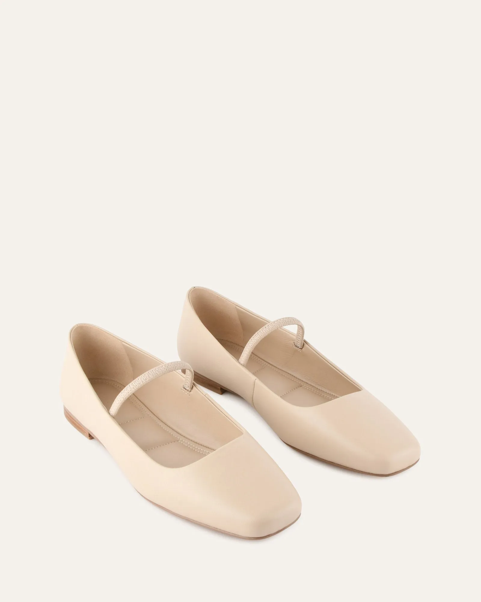 AVERY CASUAL FLATS SAND LEATHER Jo Mercer