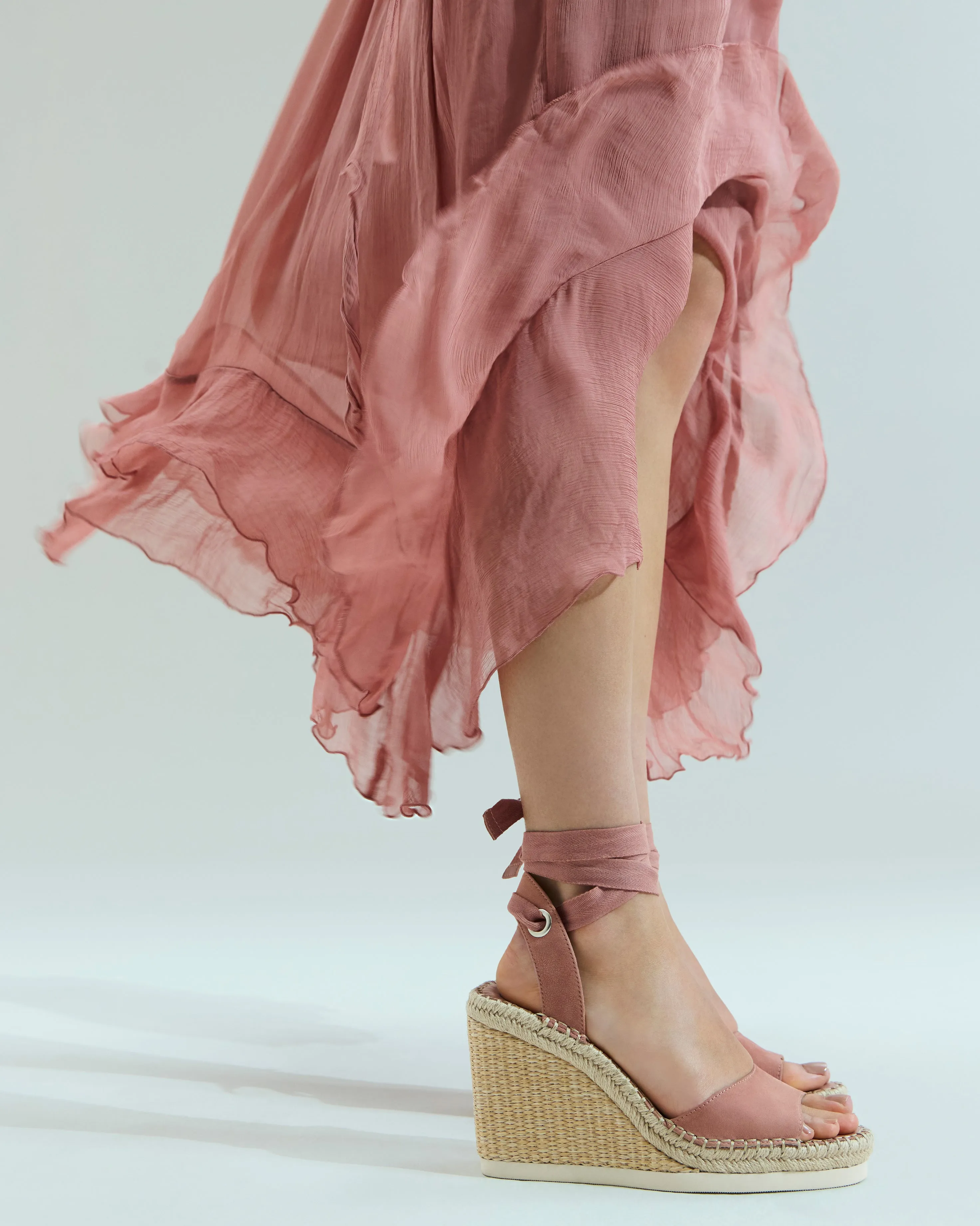 Bendsen Wedge Sandal Vince Camuto
