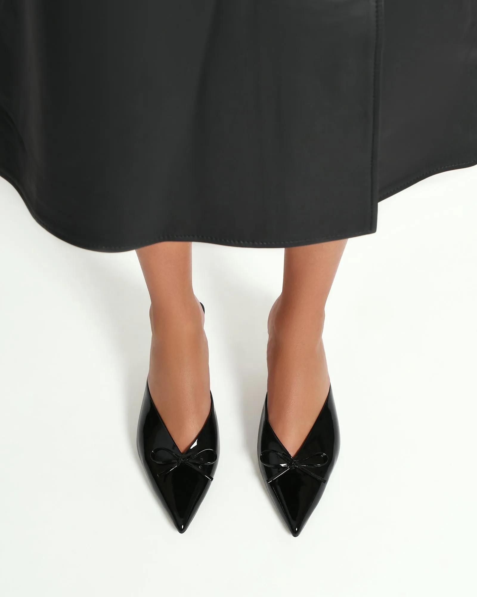 BETSY MID HEELS BLACK CRINKLE PATENT Jo Mercer