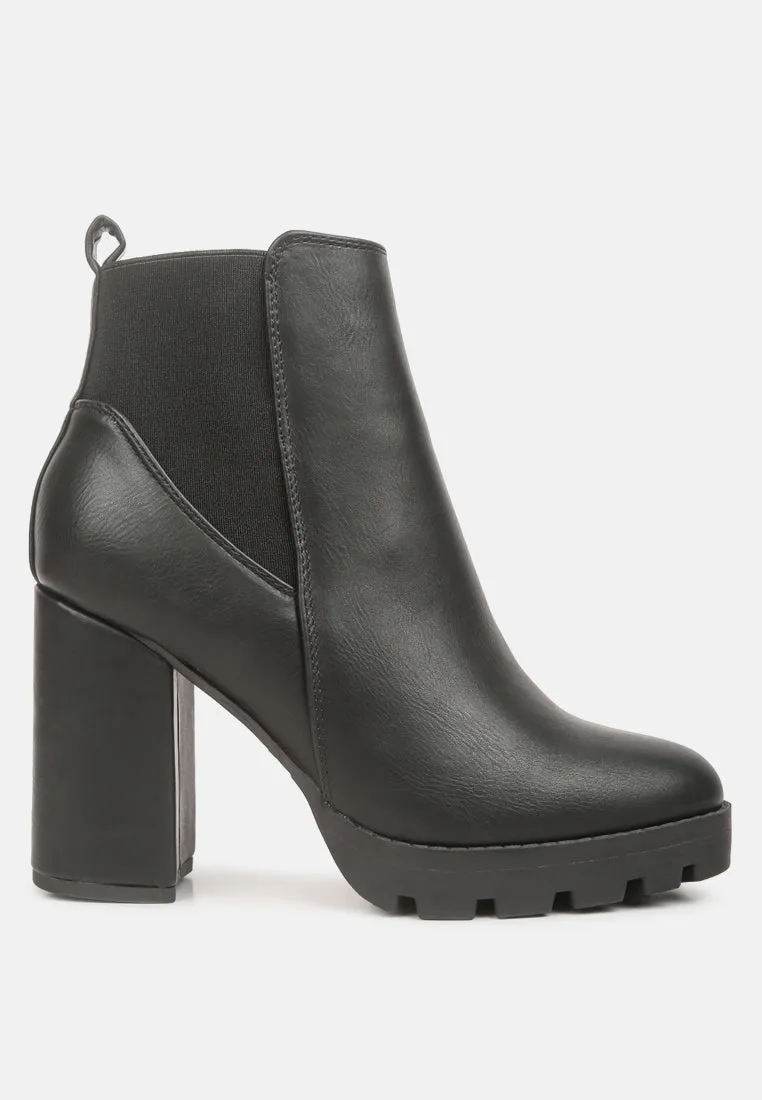 bolt block heeled chelsea boots