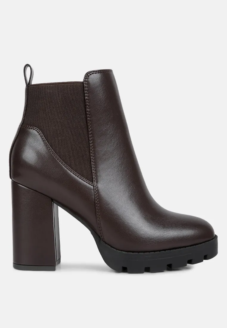 bolt block heeled chelsea boots