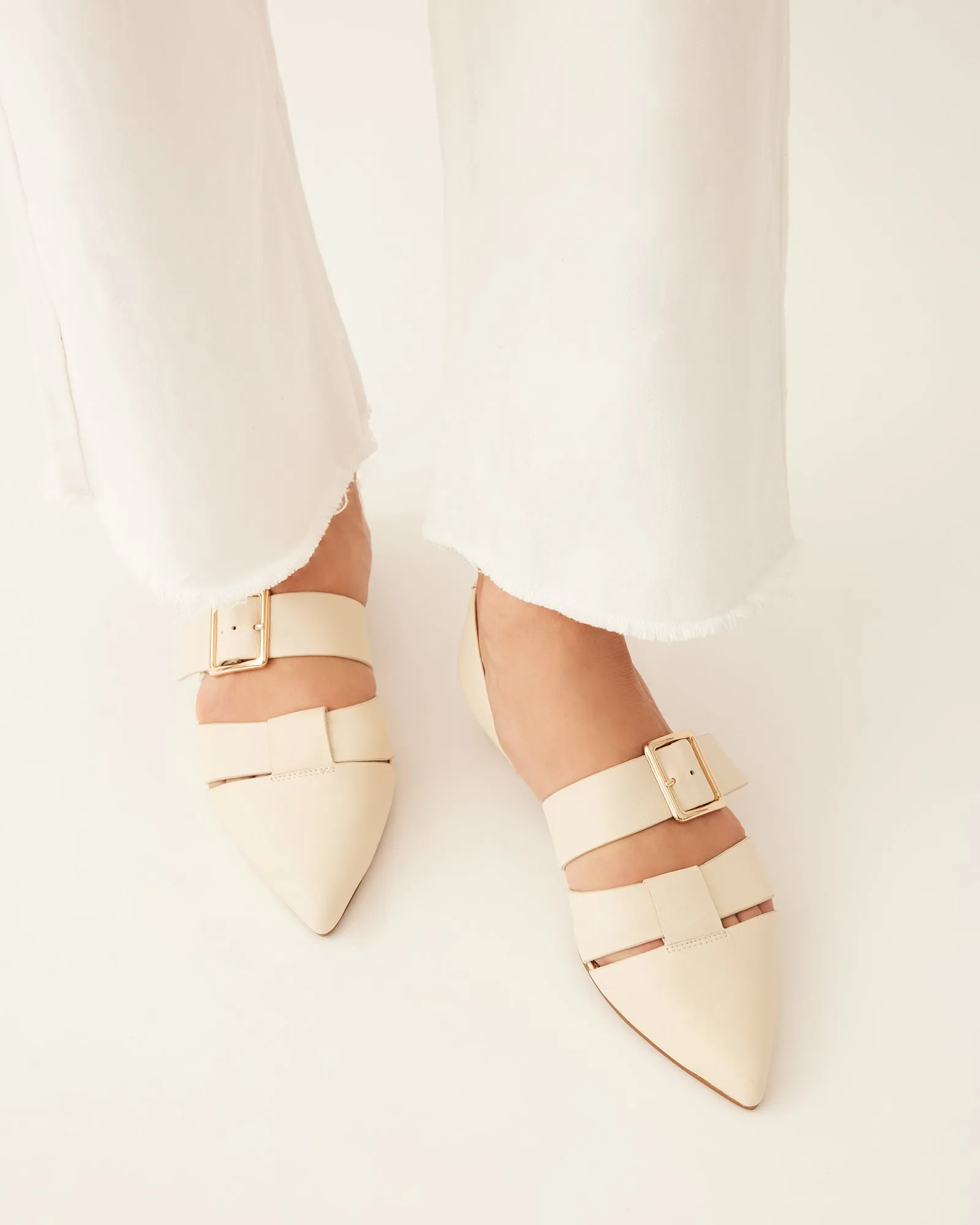 CARLA DRESS FLATS OFF WHITE LEATHER Jo Mercer