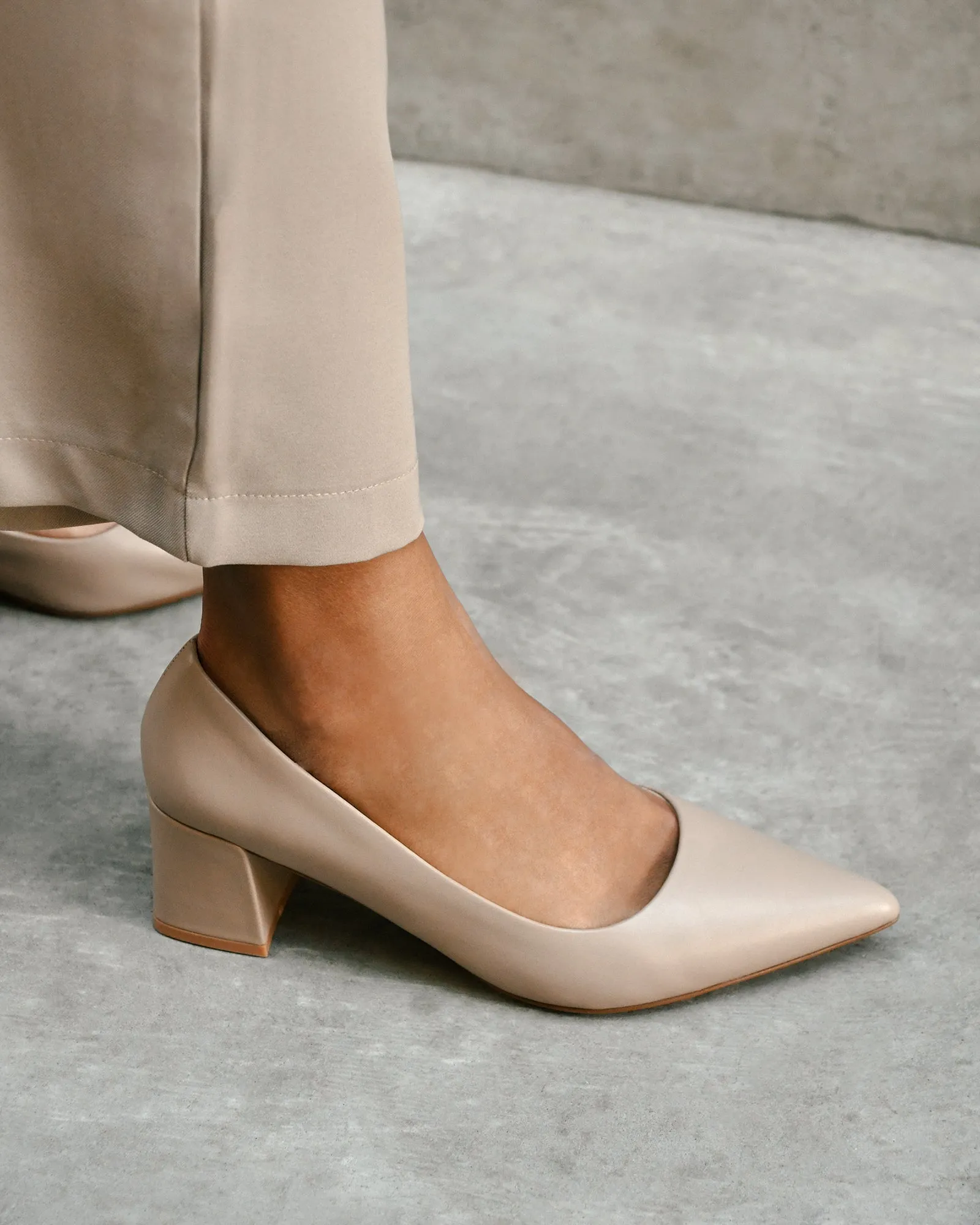 CARRINGTON LOW HEELS TAUPE LEATHER Jo Mercer