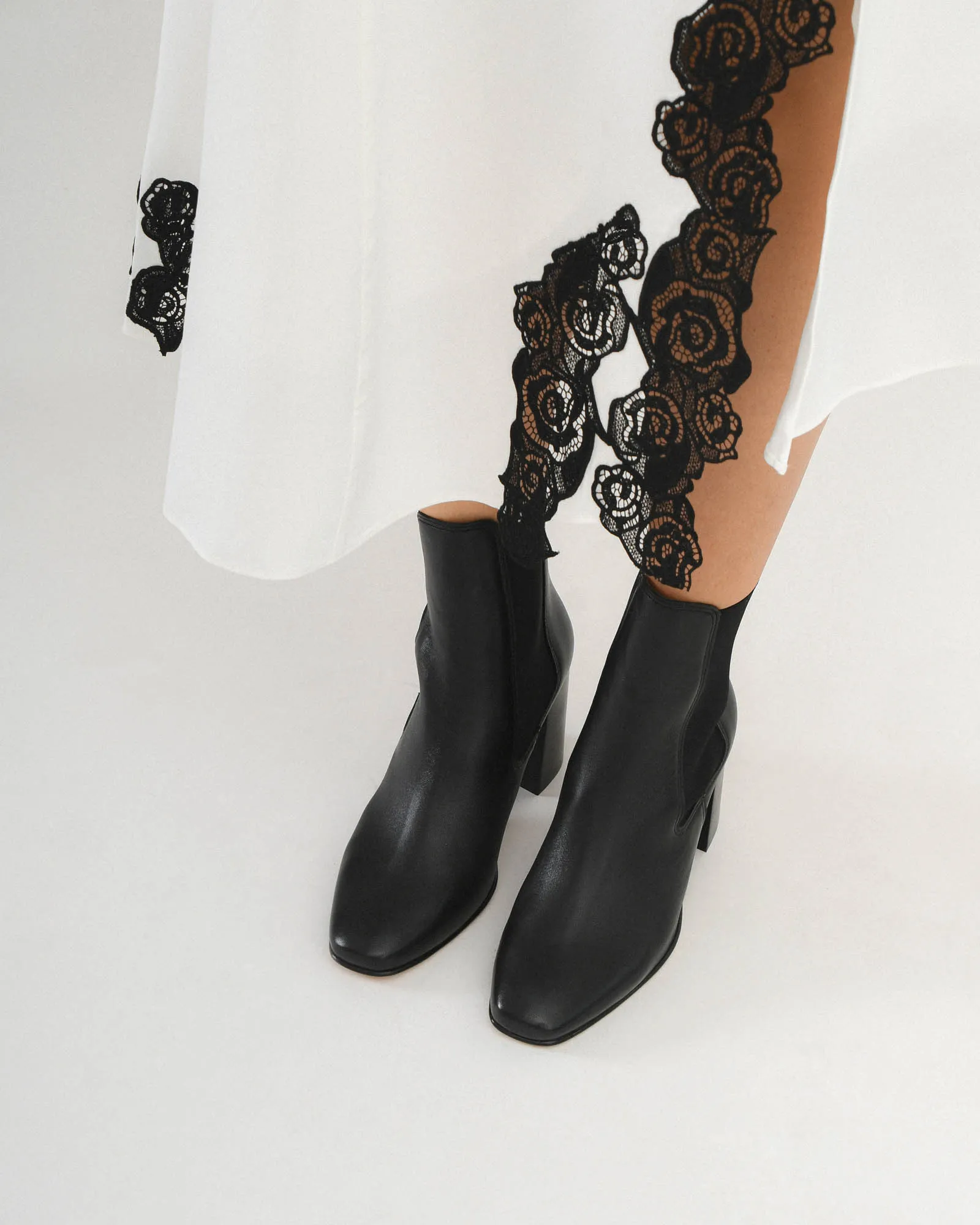 DIAMOND MID ANKLE BOOTS BLACK LEATHER Jo Mercer