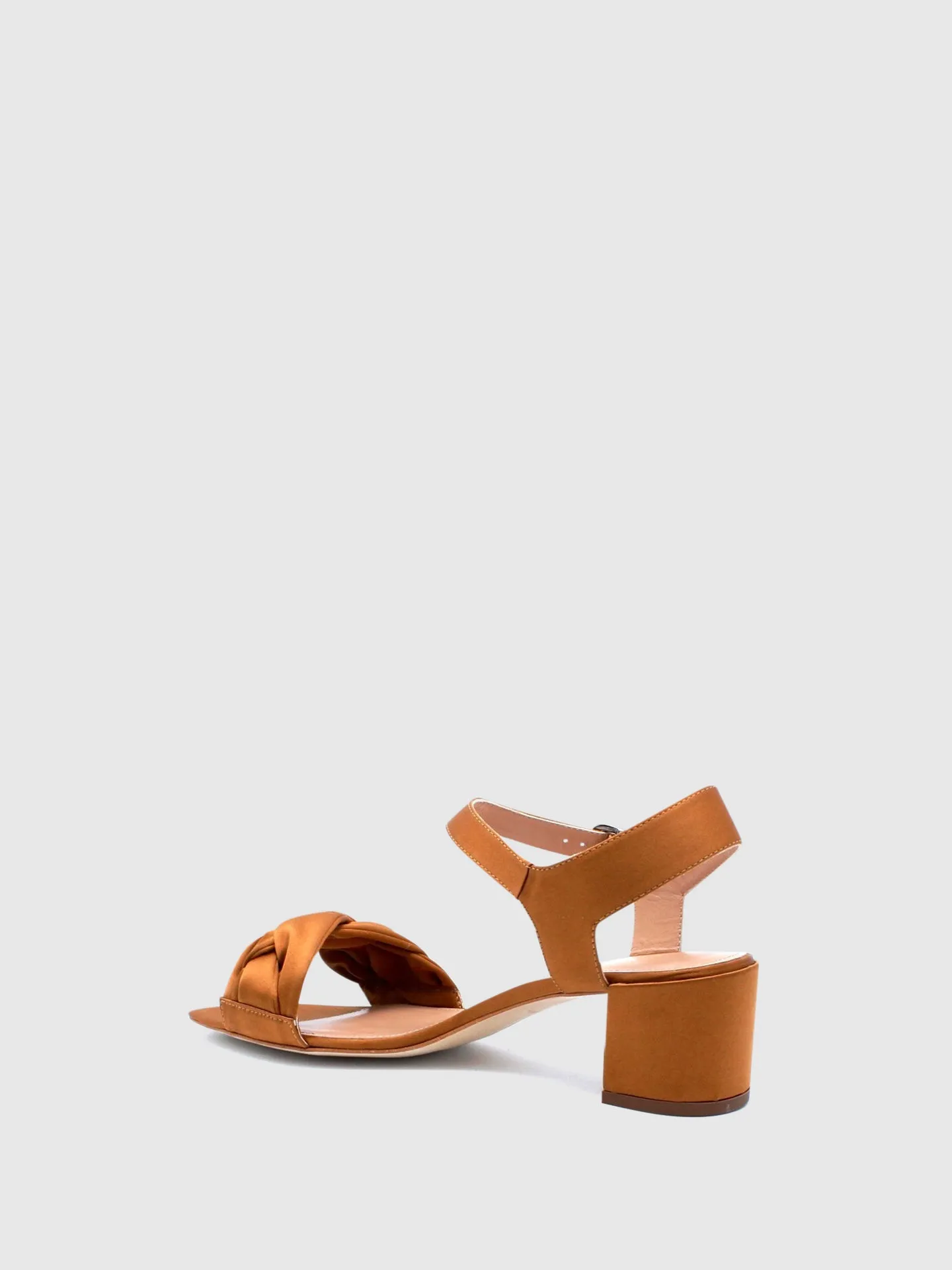 Heel Sandals E05L2 Camel