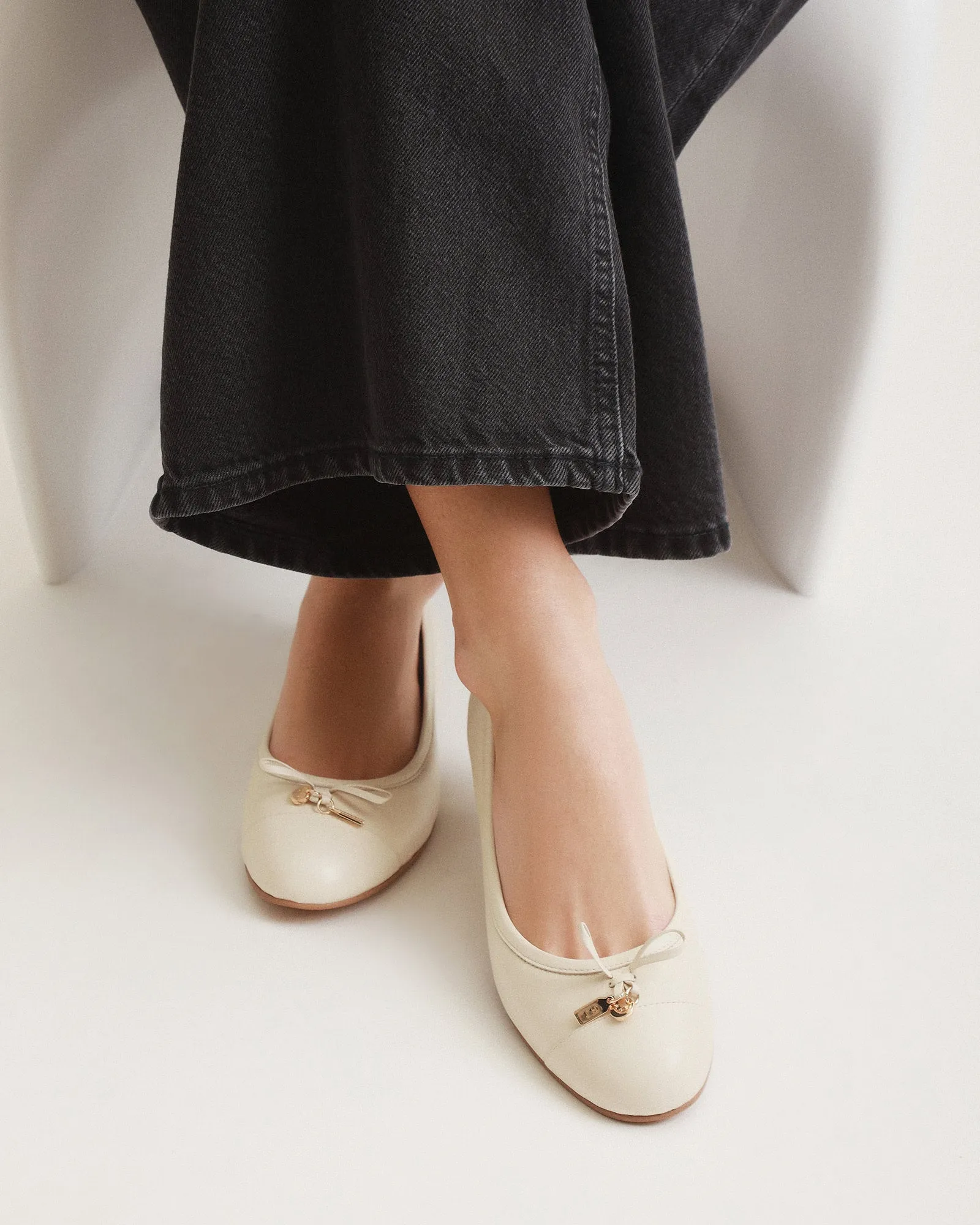 HERMIONE DRESS FLATS OFF WHITE LEATHER Jo Mercer