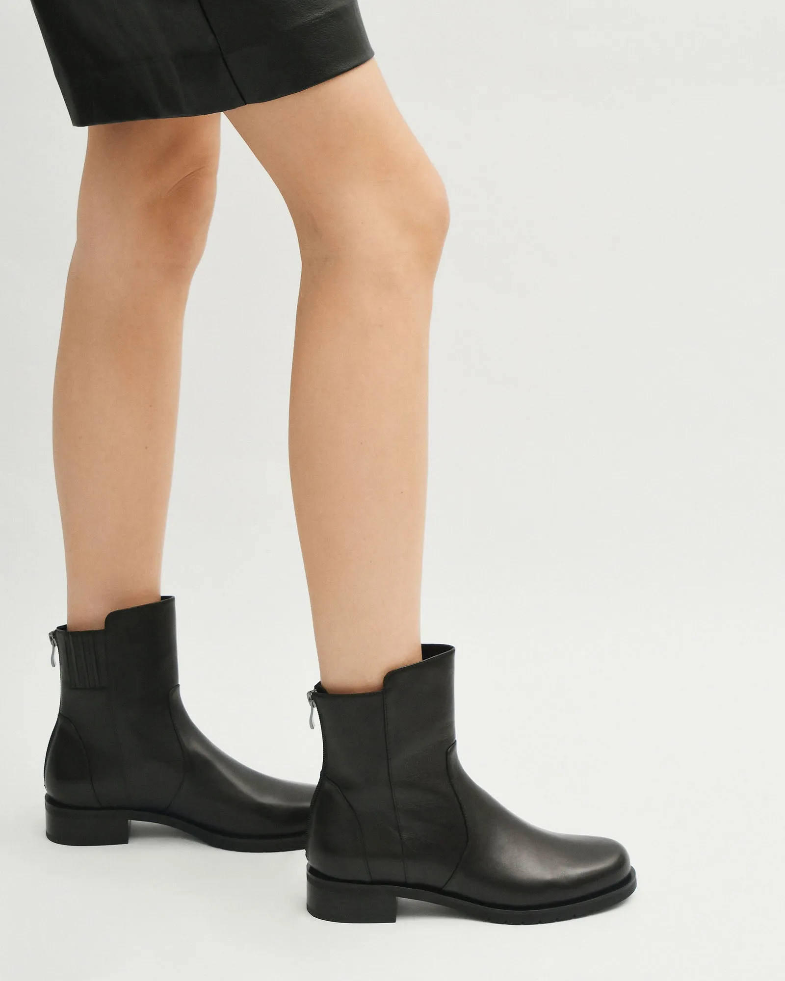 JOHNSTON FLAT ANKLE BOOTS BLACK LEATHER Jo Mercer
