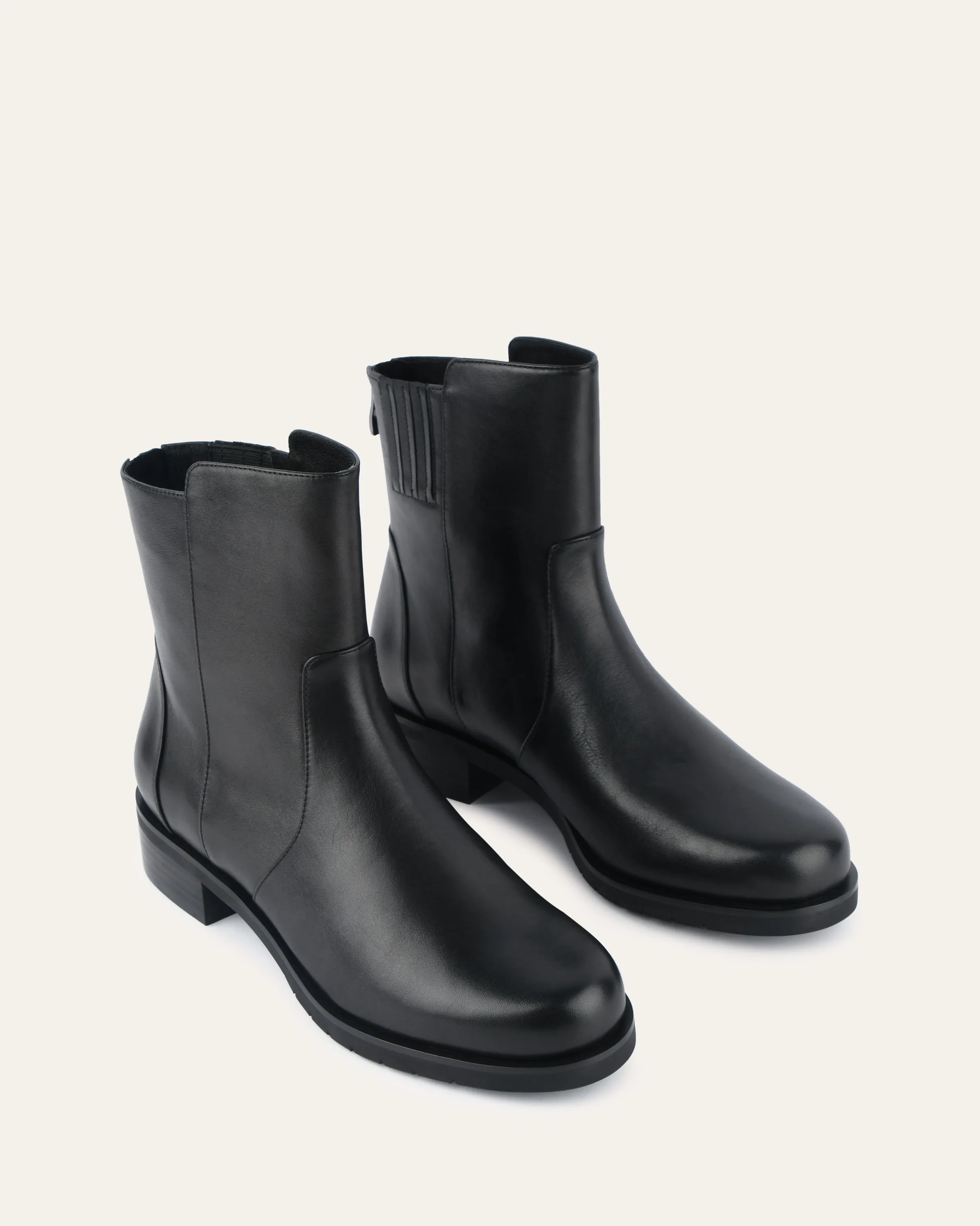 JOHNSTON FLAT ANKLE BOOTS BLACK LEATHER Jo Mercer