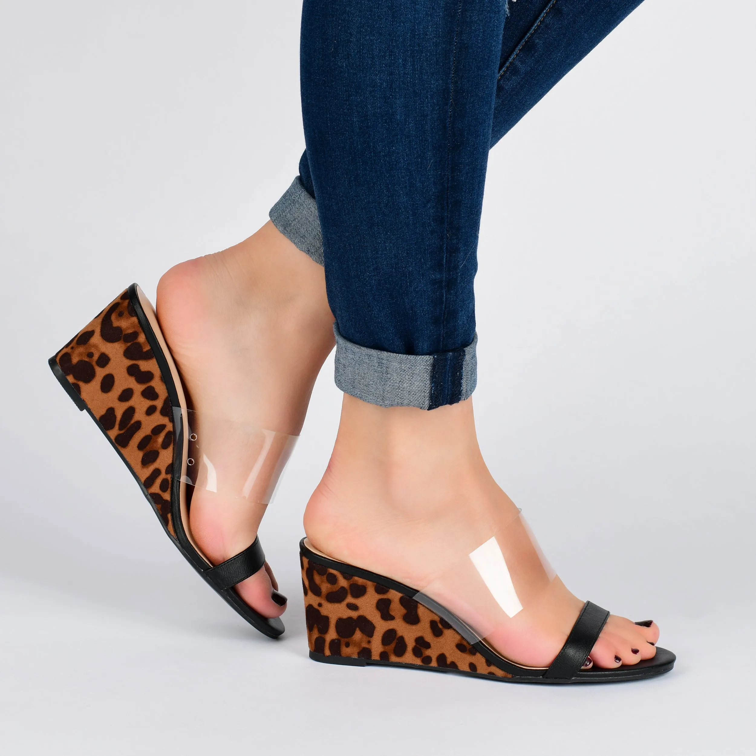 Journee Collection Women's Angelina Wedge
