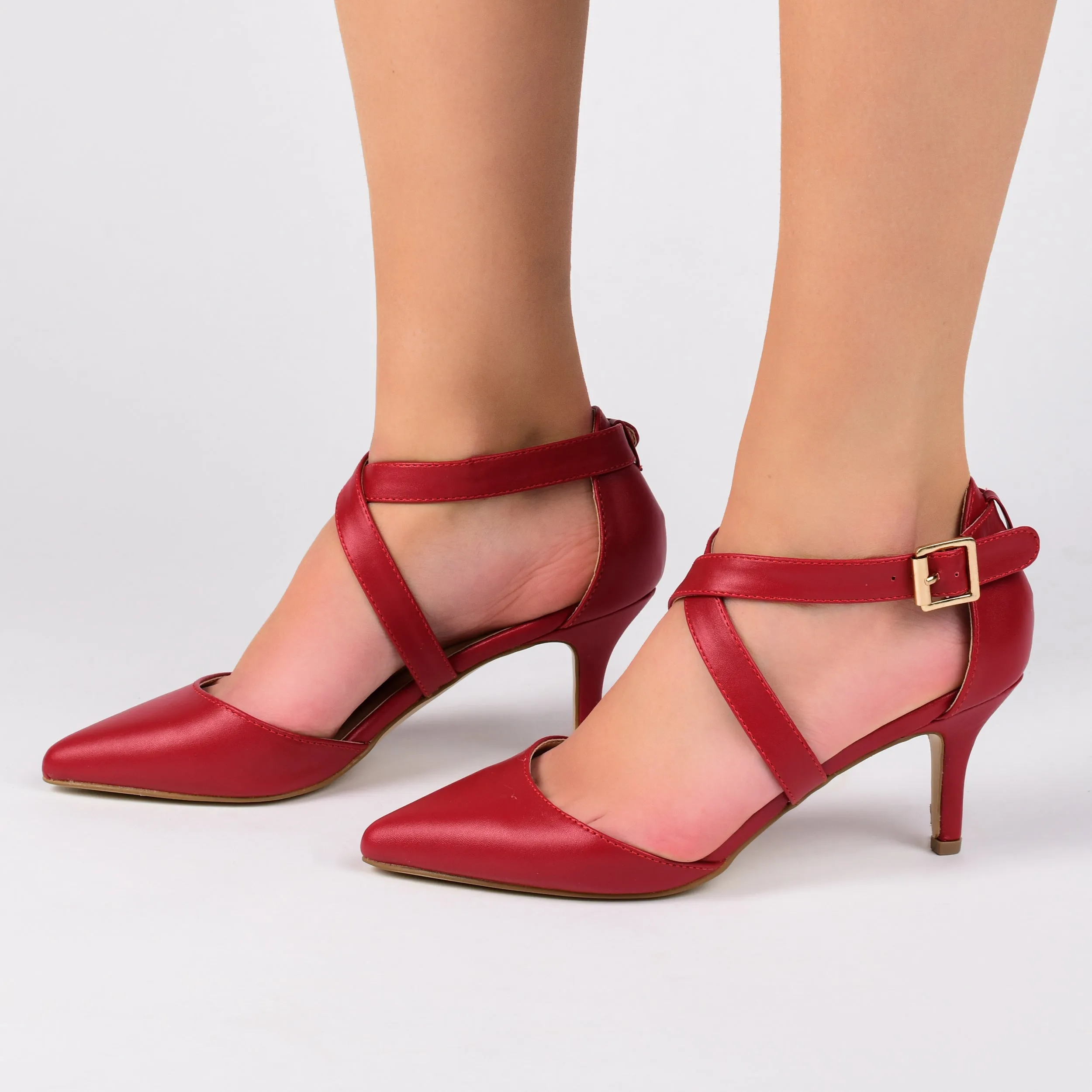 Journee Collection Women's Wide Width Riva Pump