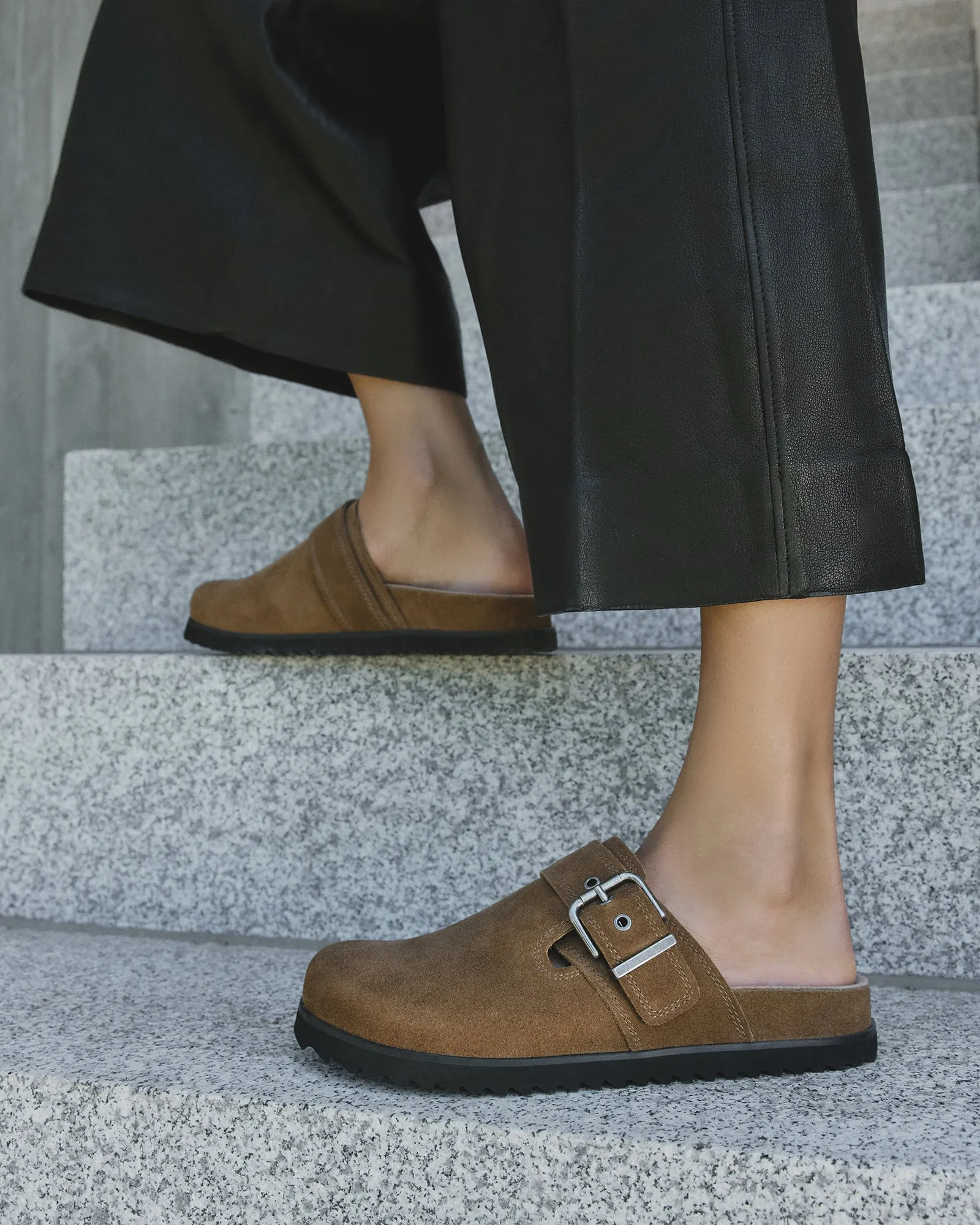 JUNO CASUAL FLATS BISCUIT SUEDE Jo Mercer