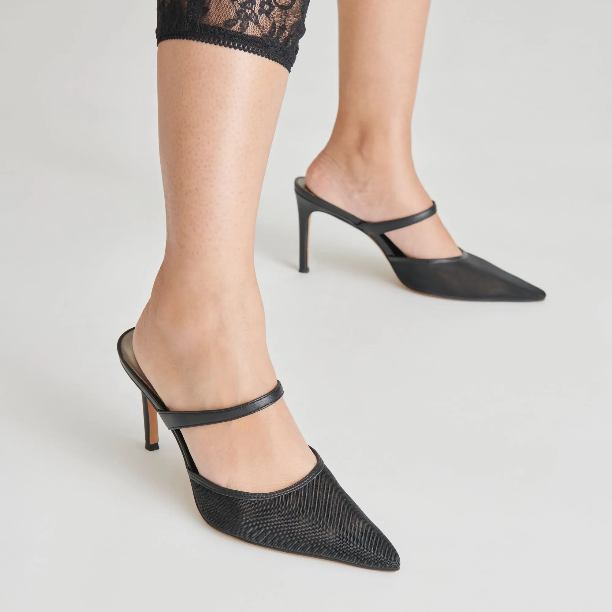 KATIK HEELS ONYX MESH Dolce Vita