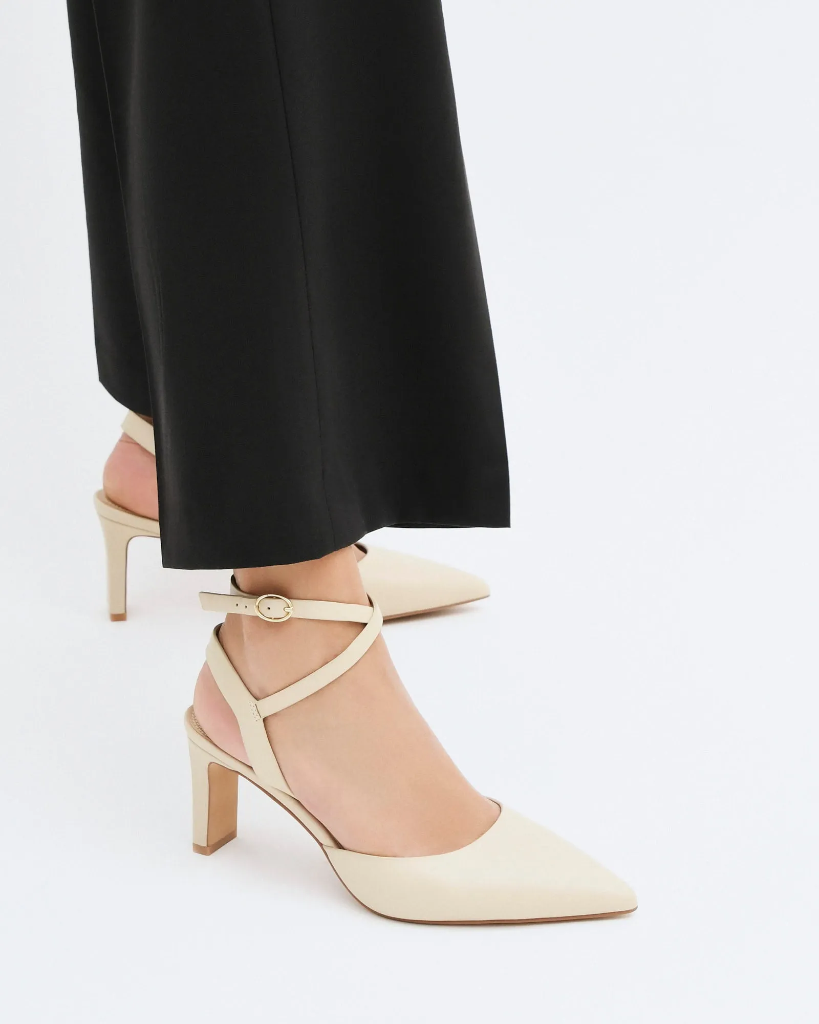 KHLOE MID HEELS SAND LEATHER Jo Mercer