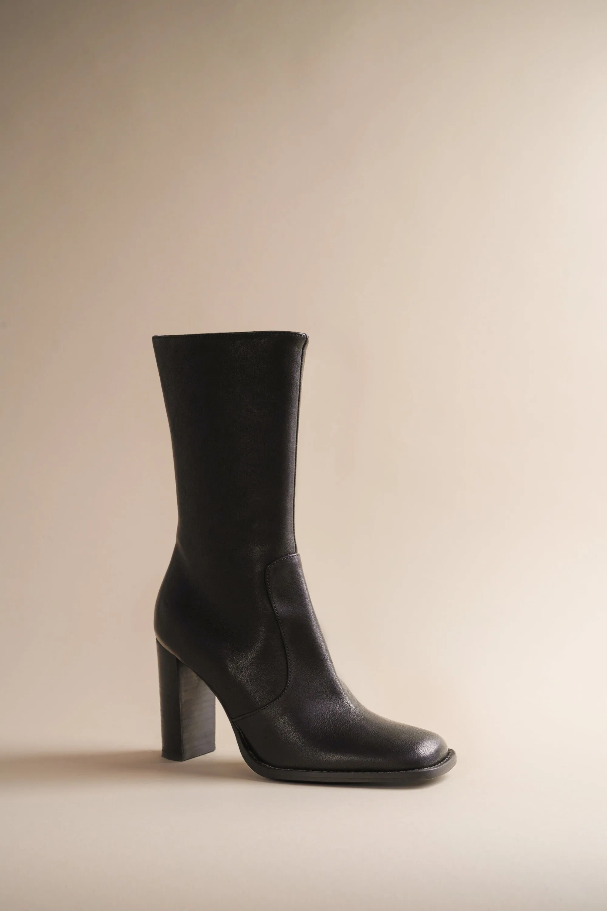 Lauryn Boot in Midnight Brother Vellies