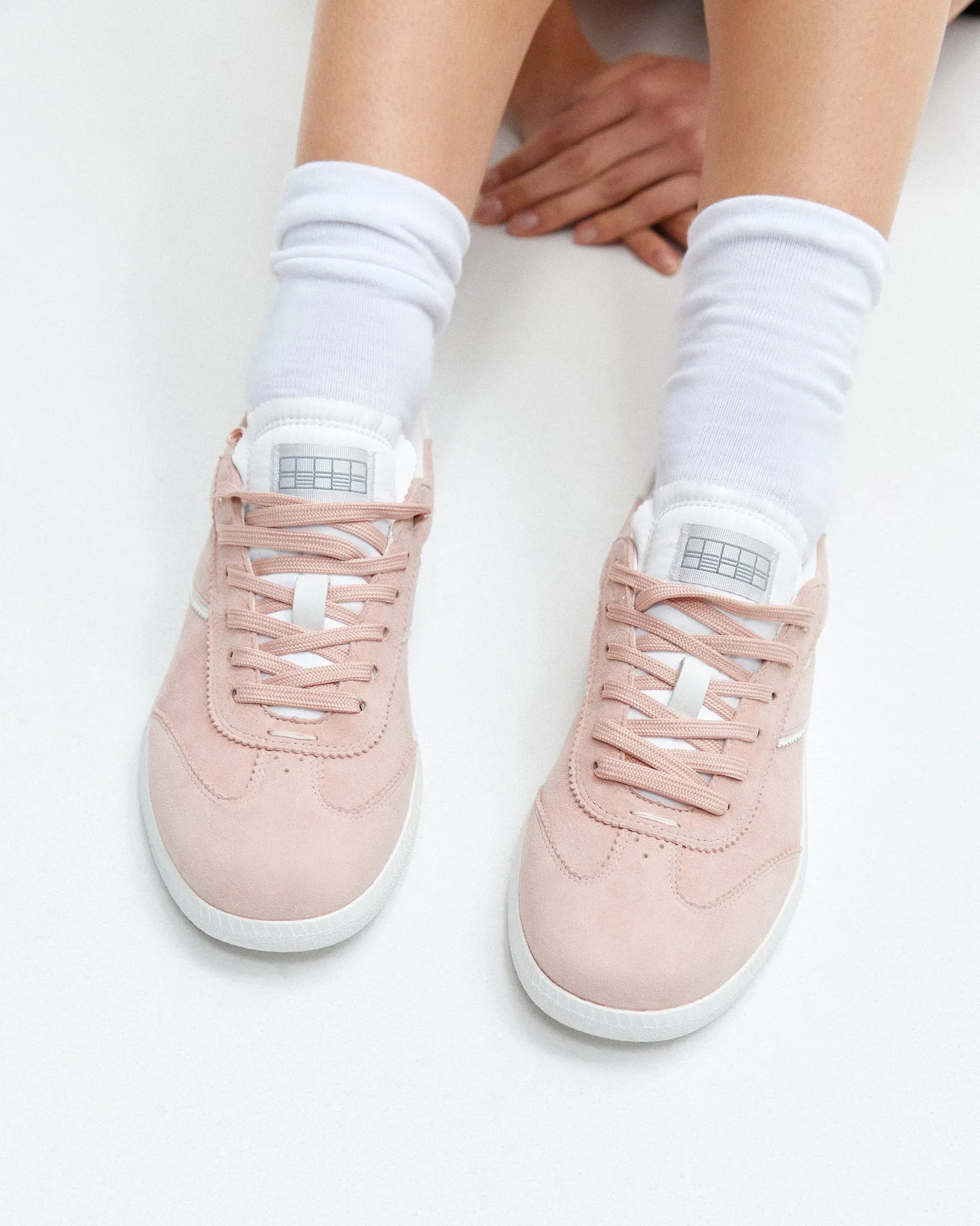 LOLA SNEAKERS ROSE PINK SUEDE Jo Mercer