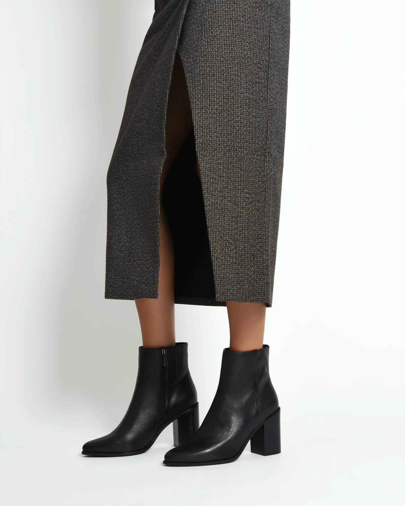 LUNA HIGH ANKLE BOOTS BLACK LEATHER Jo Mercer