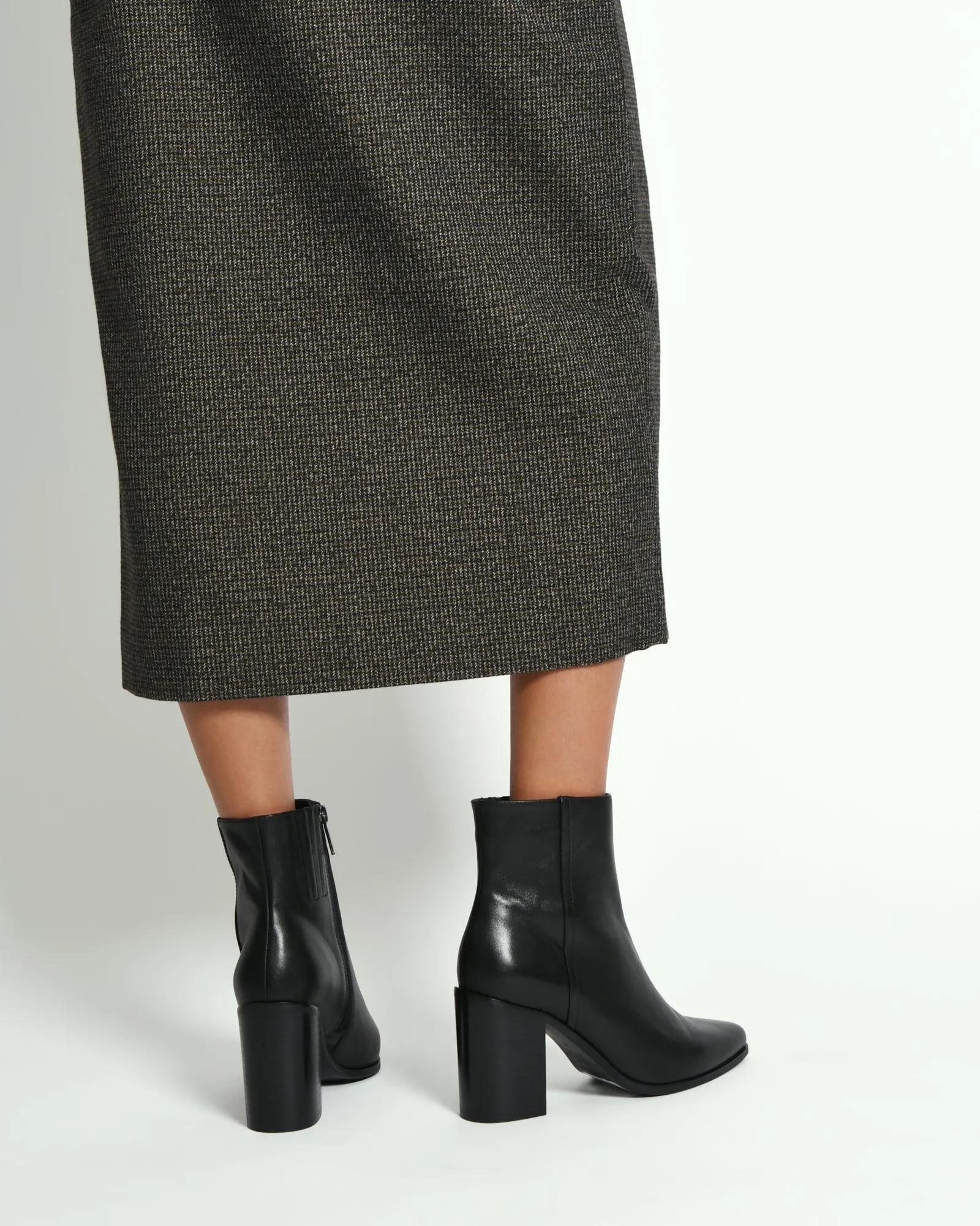 LUNA HIGH ANKLE BOOTS BLACK LEATHER Jo Mercer