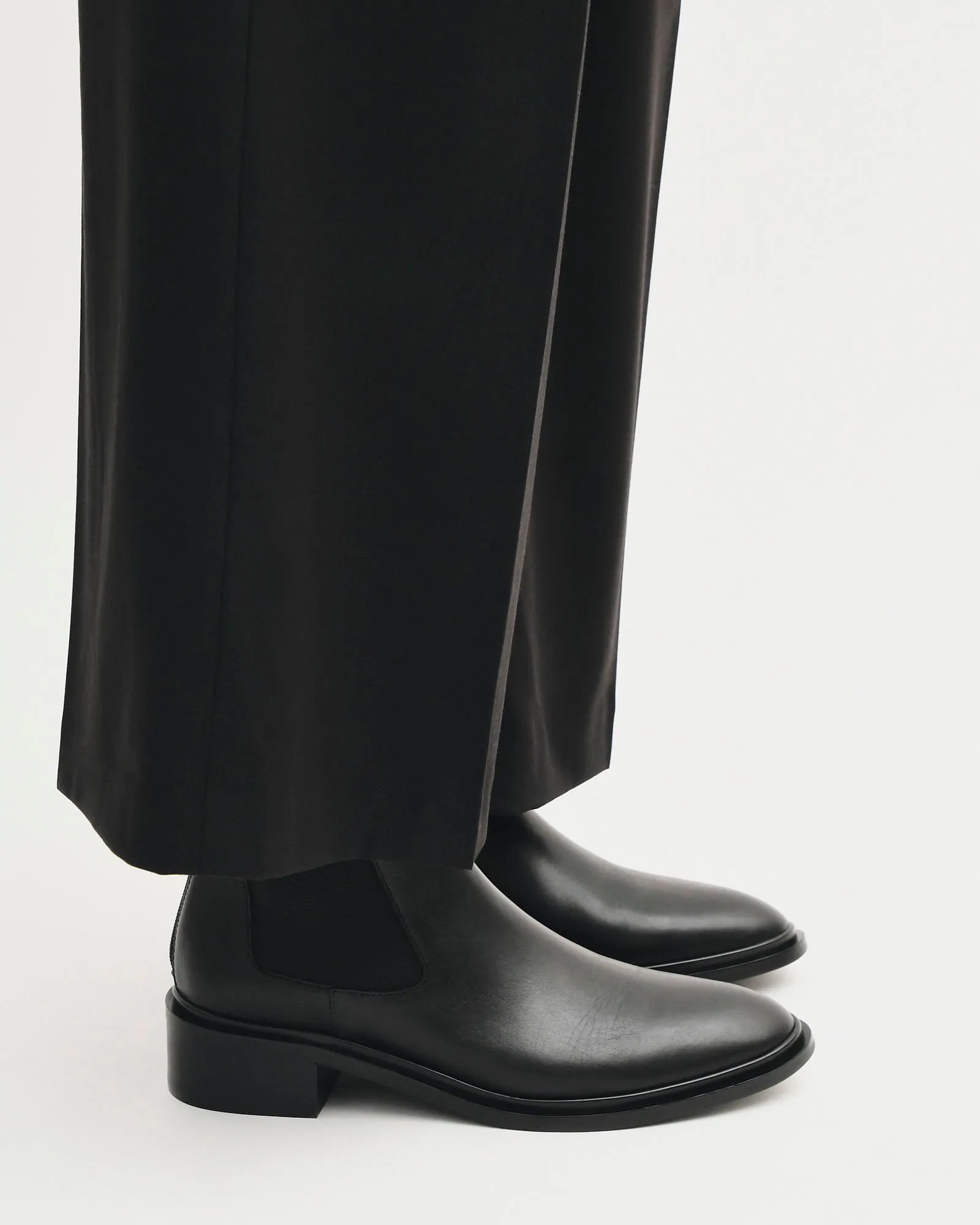 MELROSE FLAT ANKLE BOOTS BLACK LEATHER Jo Mercer