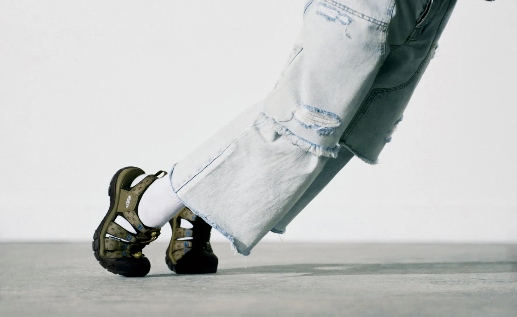 Men's Newport Retro Sandal x tudes Studio  |  Etudes Olive KEEN