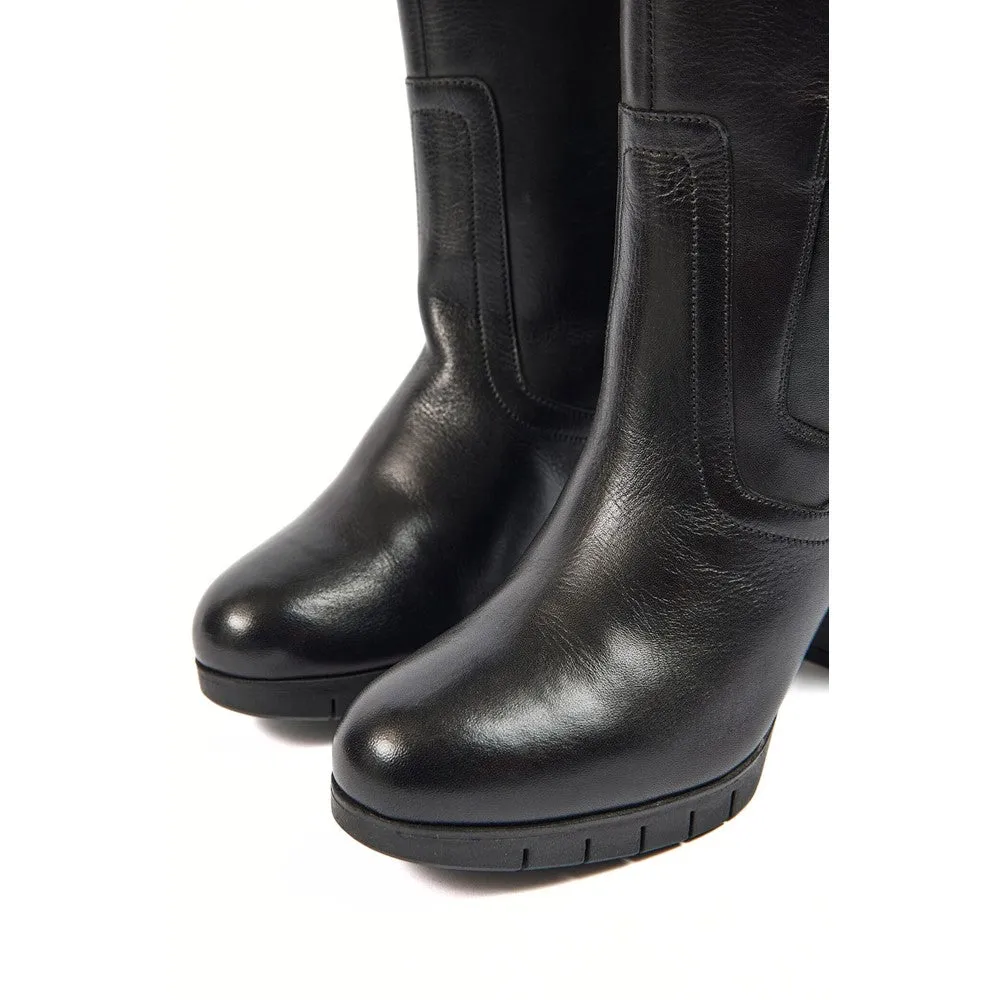 Pod Nitika Boot
