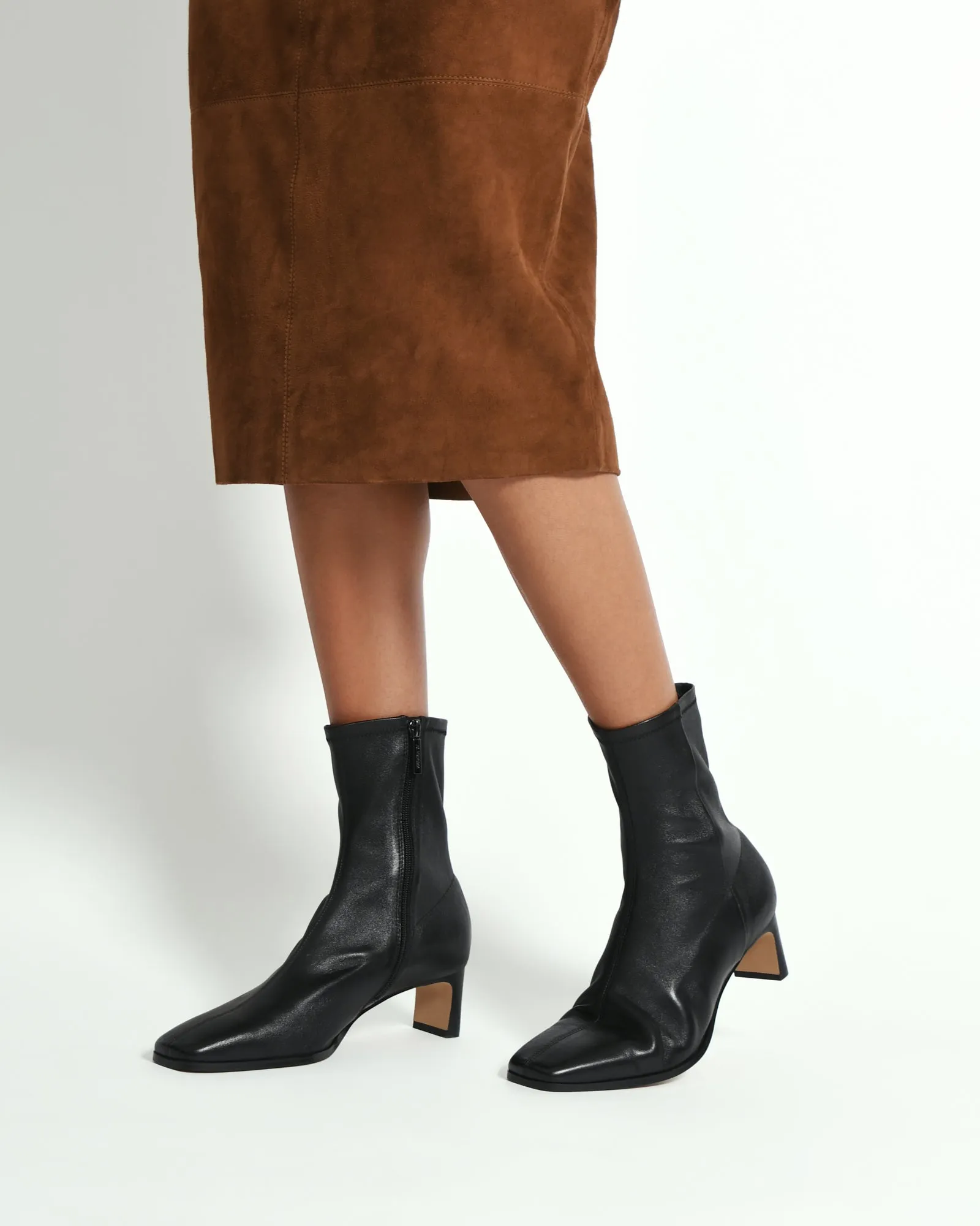 QUINCE MID ANKLE BOOTS BLACK LEATHER Jo Mercer