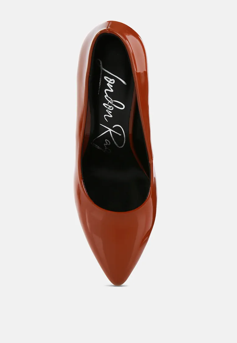 Reformation cuddles patent pu high heeled pumps