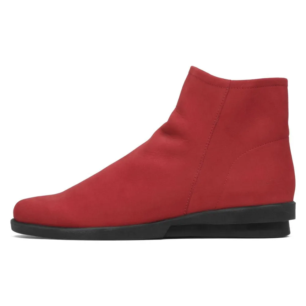 Reformation Detyam Boots