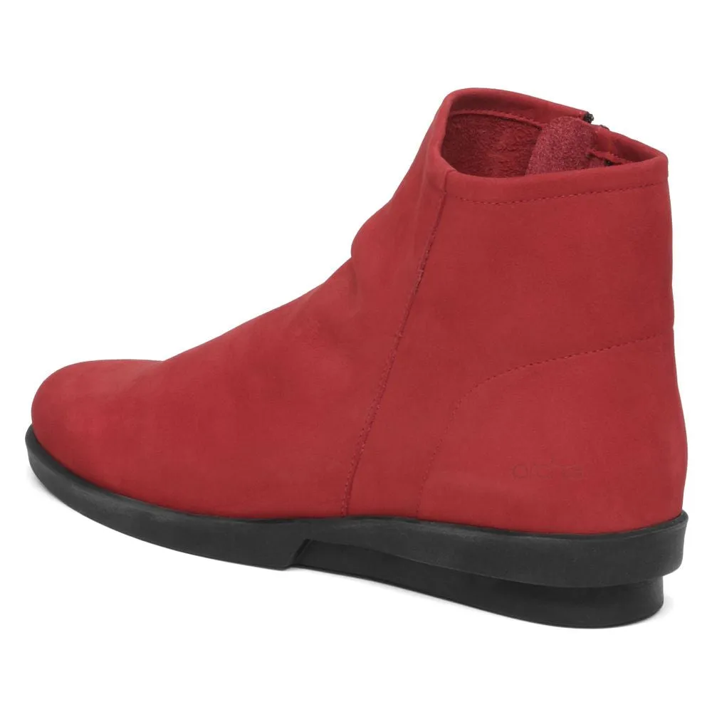 Reformation Detyam Boots