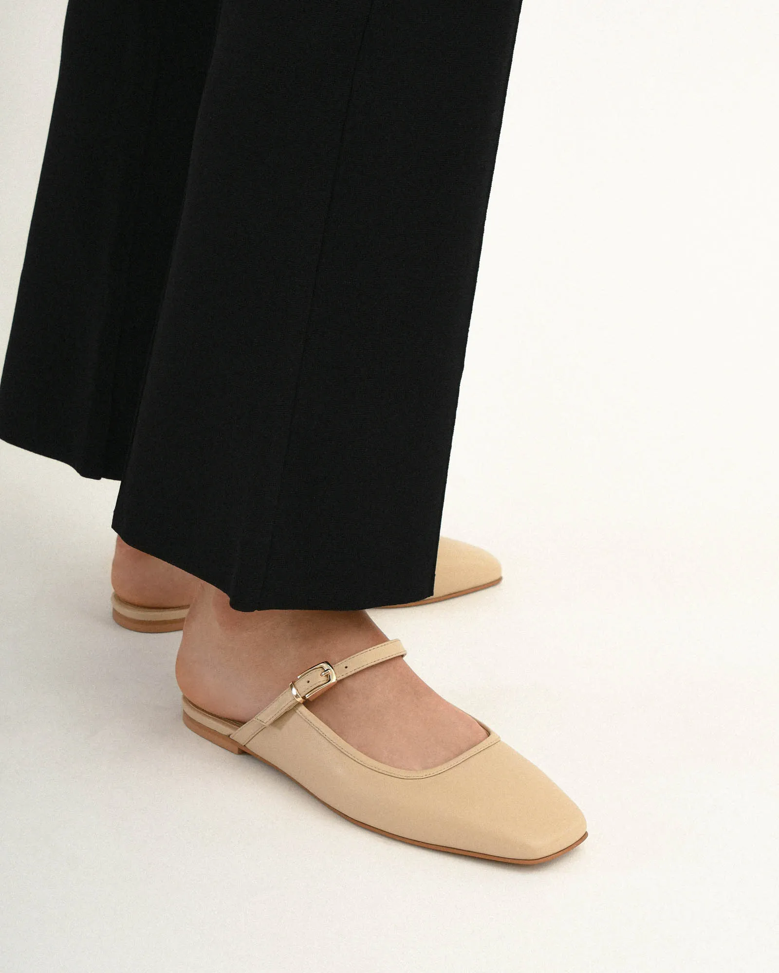 SAMMY DRESS FLATS SAND LEATHER Jo Mercer