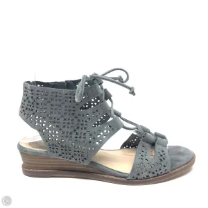 Sandals Flats By Vince Camuto In Grey, Size: 7