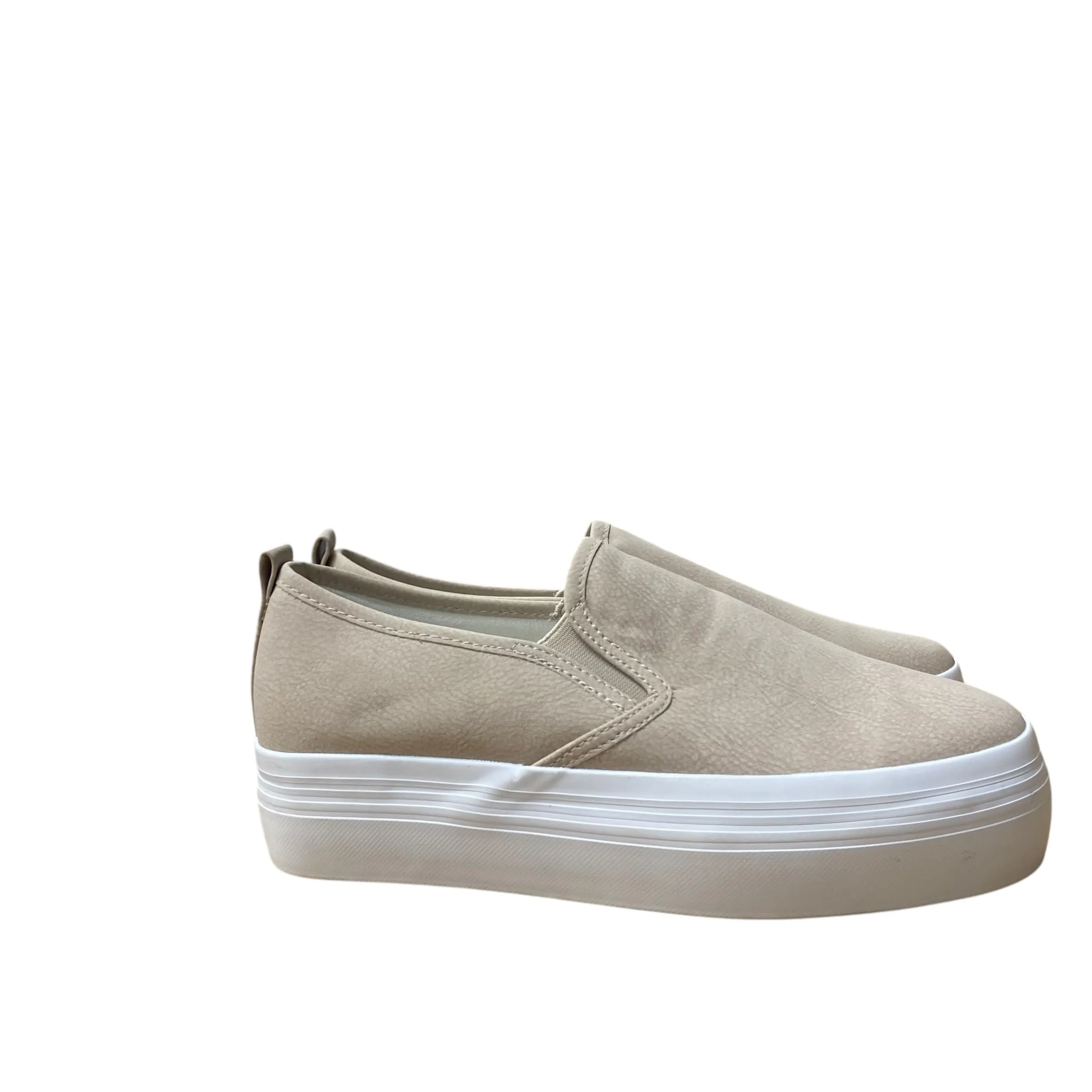 SHOES FLATS  In TAN, Size: 6