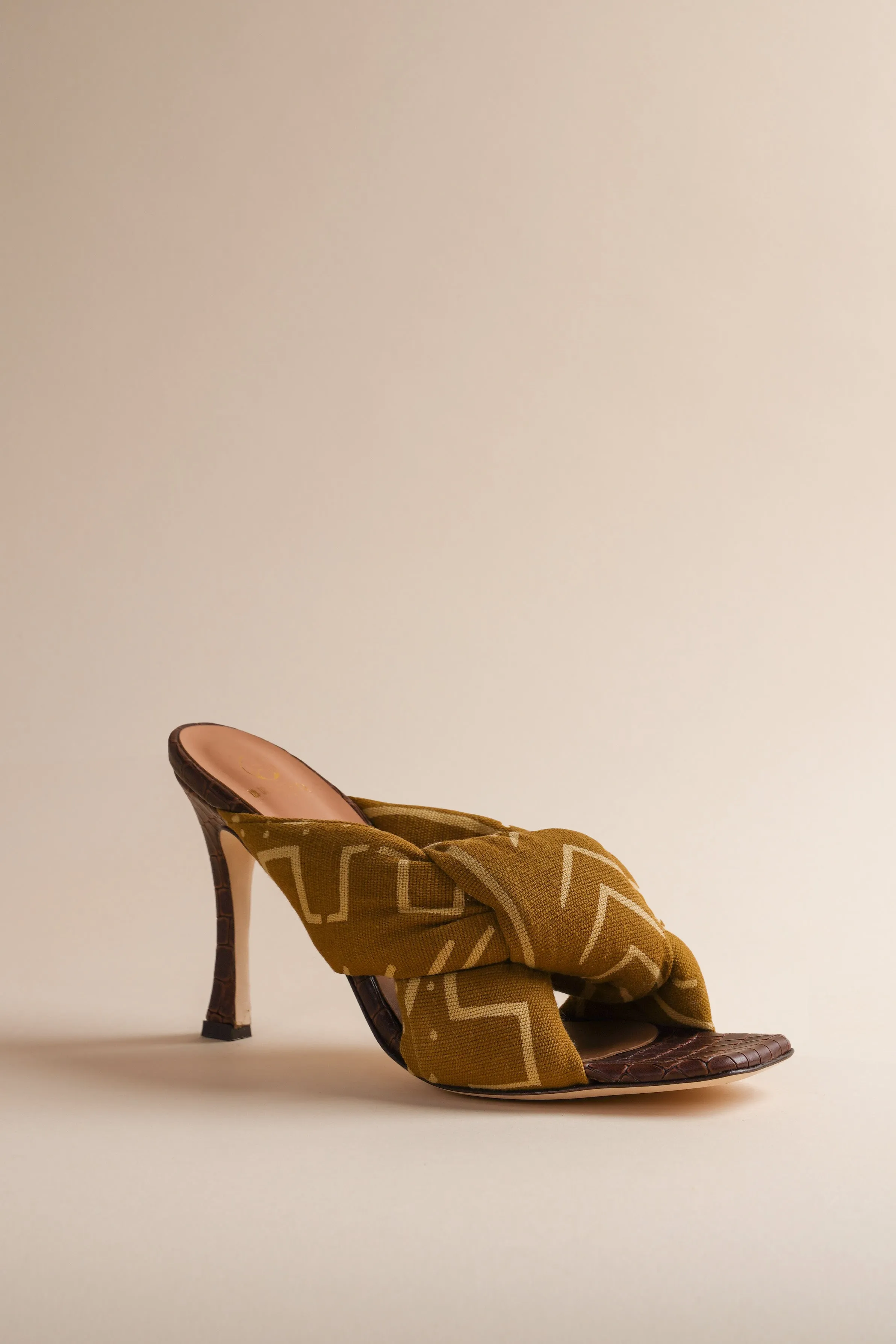Togo Heel in Dandelion Brother Vellies