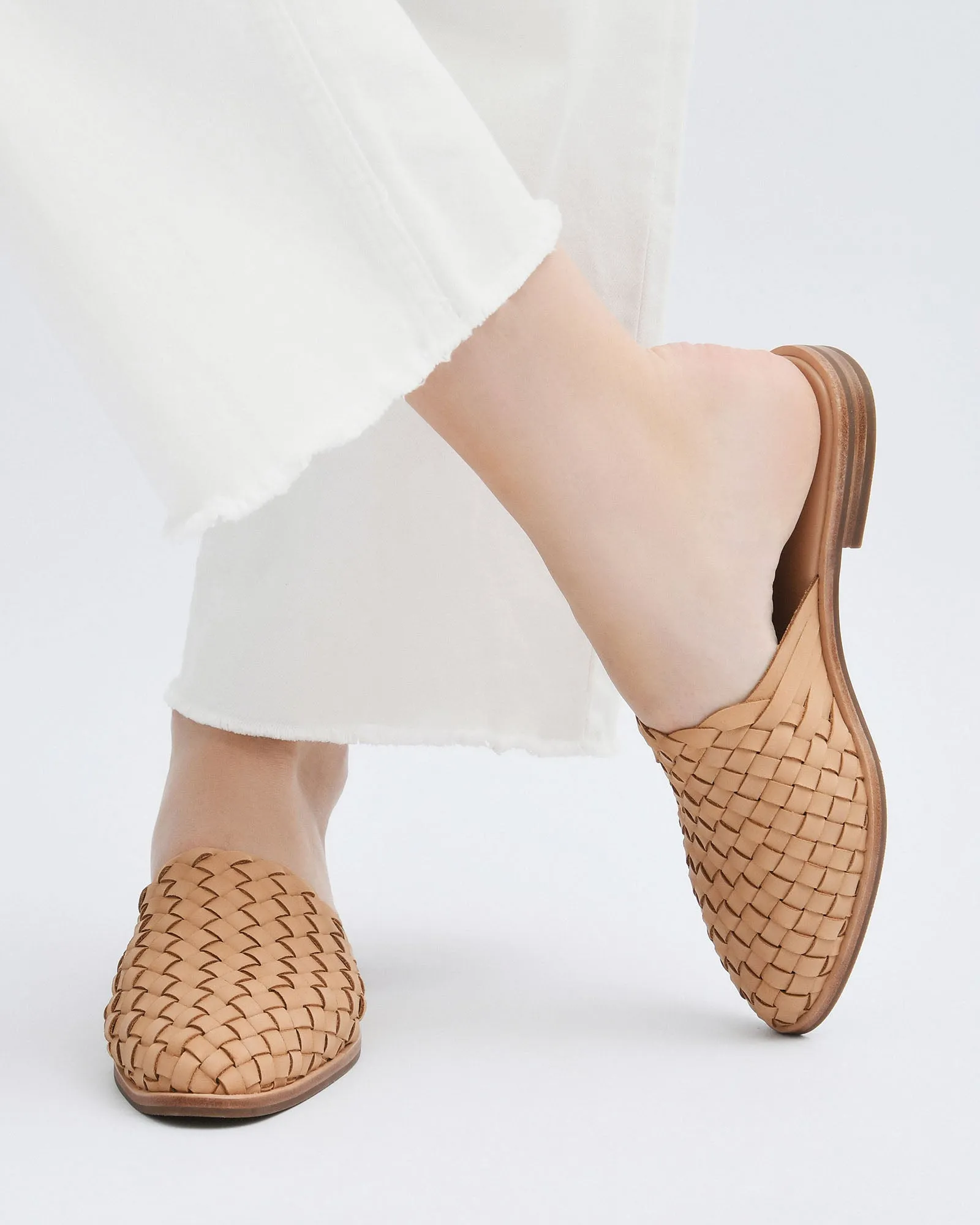WEAVER CASUAL FLATS TAN LEATHER Jo Mercer