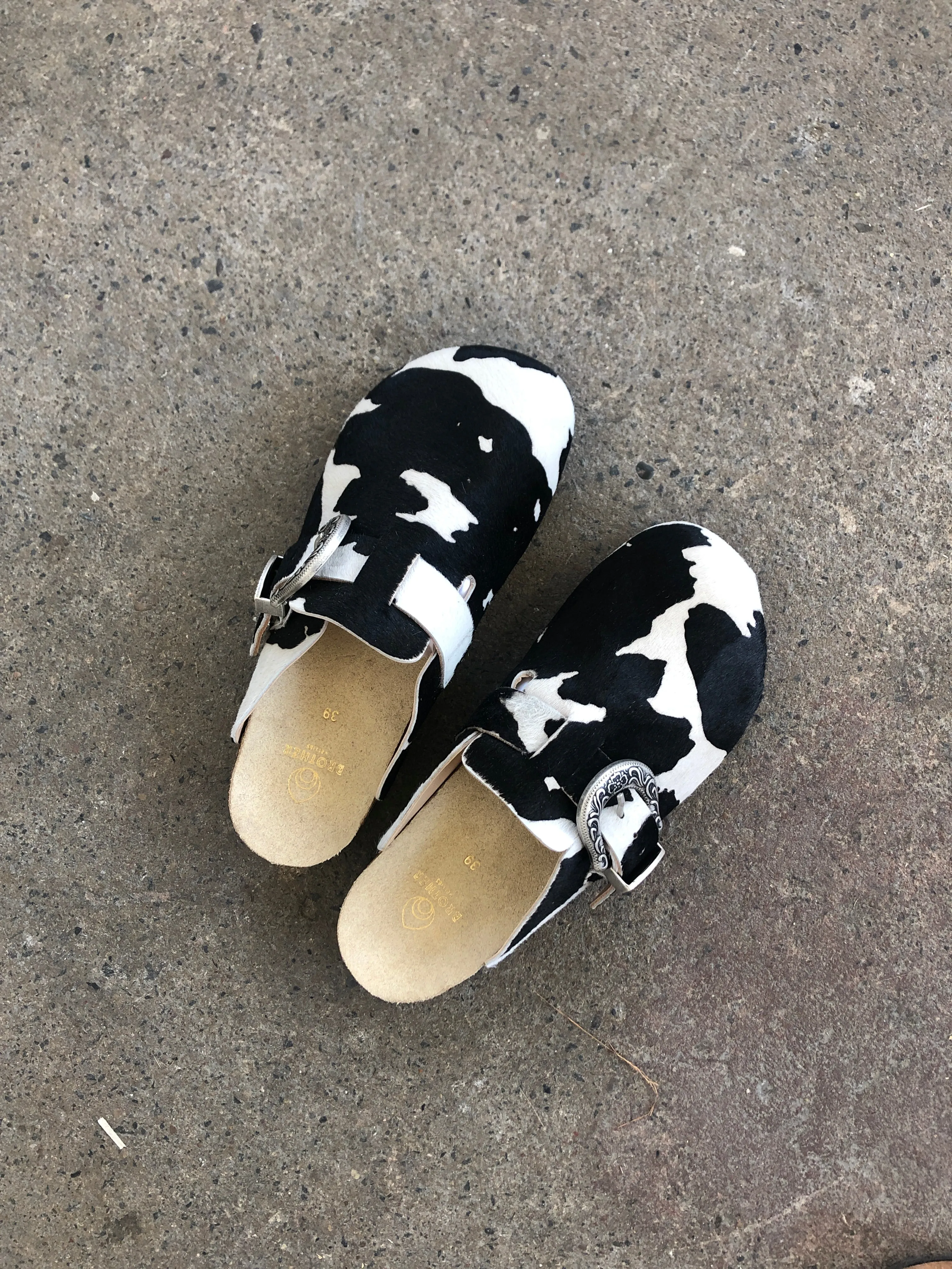 Women's Greg Shoe in Black Cow Brother Vellies
