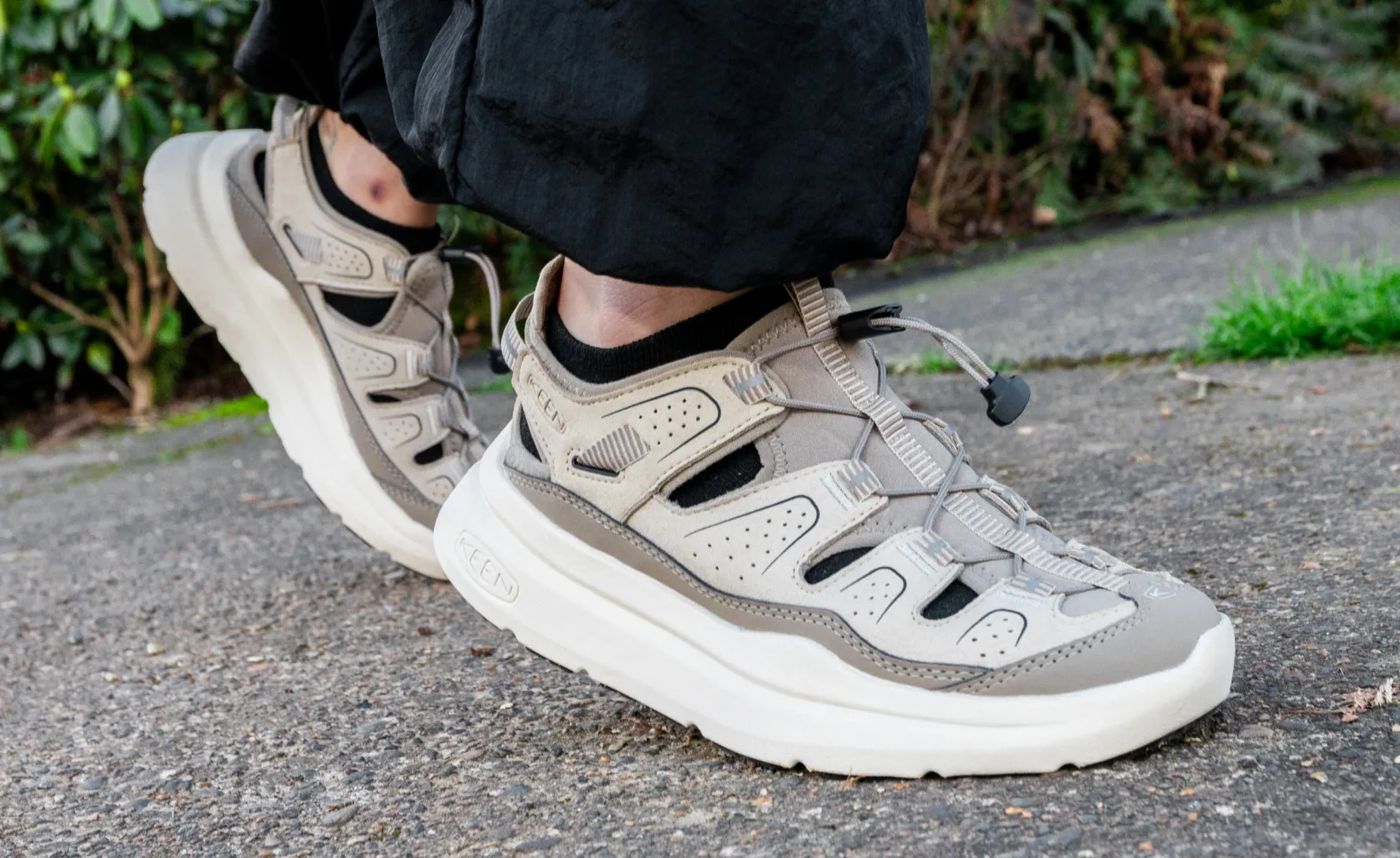 Women's WK450 Walking Sandal  |  Plaza Taupe/Black KEEN
